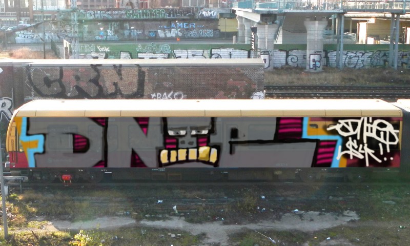 Bombing 1389877772711