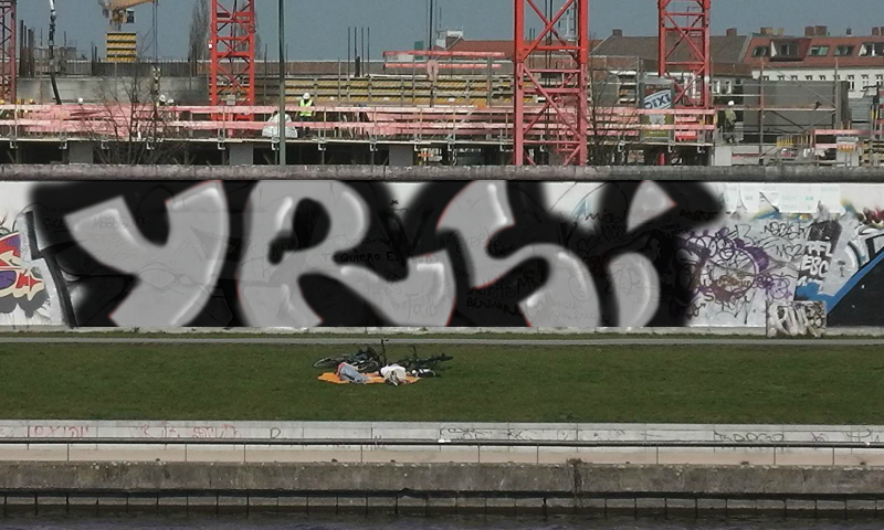 Bombing 1400343795772