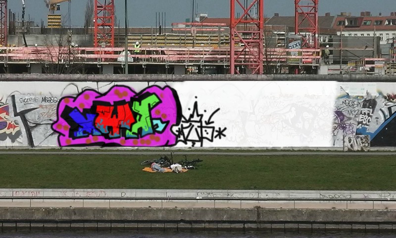 Bombing 1400407883673