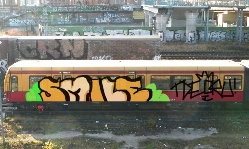 Bombing 1400671914040