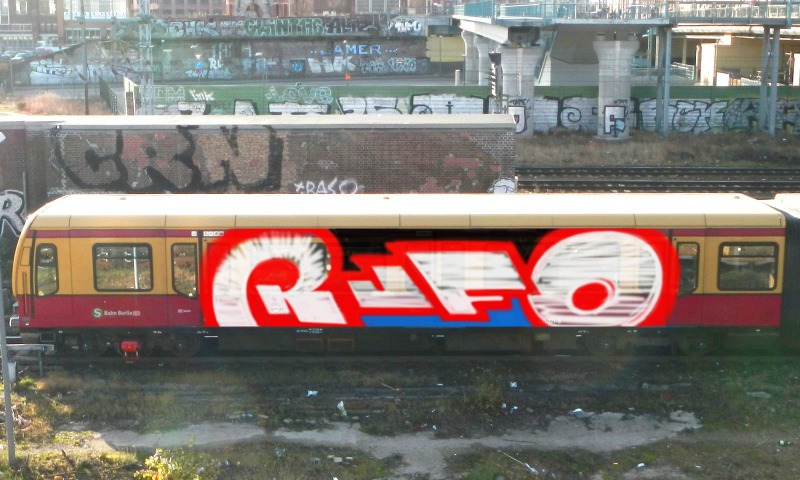 Bombing 1401009893573