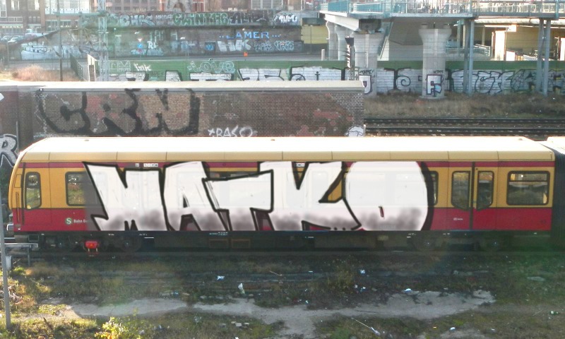 Bombing 1401565776234