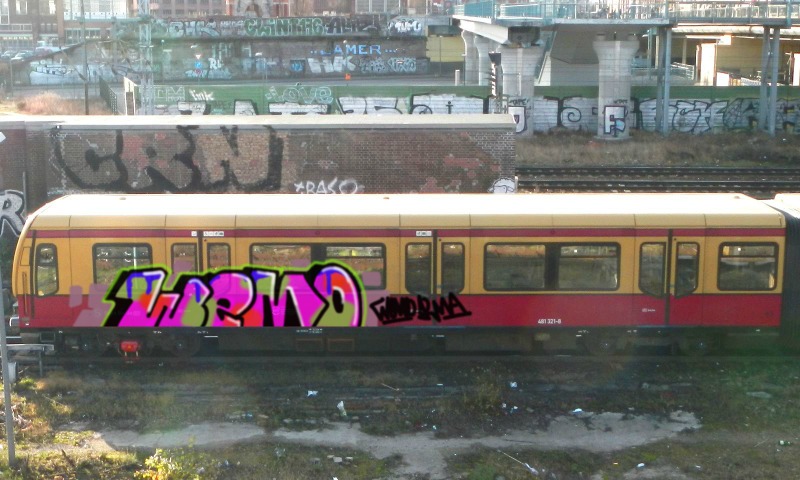 Bombing 1401739120111