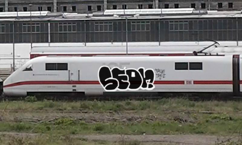 Bombing 1402339593018