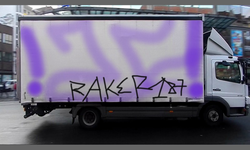 Bombing 1402348536012