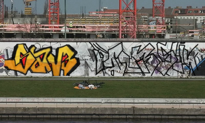 Bombing 1402788754622