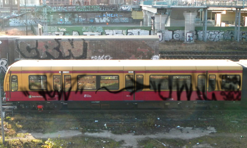 Bombing 1404916699165