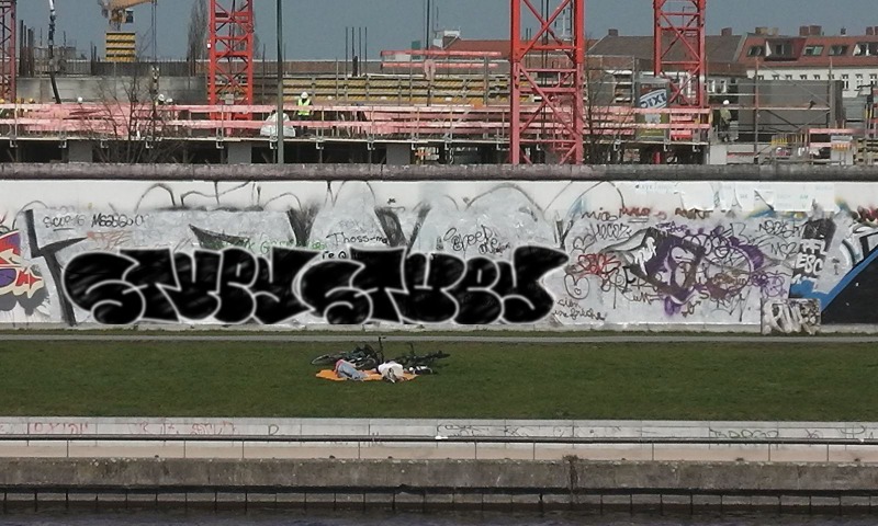 Bombing 1753857399931