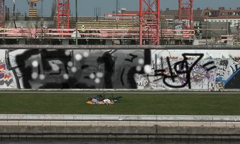 Bombing 1405269499331