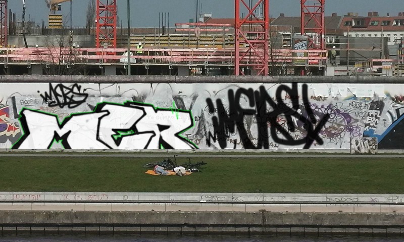 Bombing 1410089274305