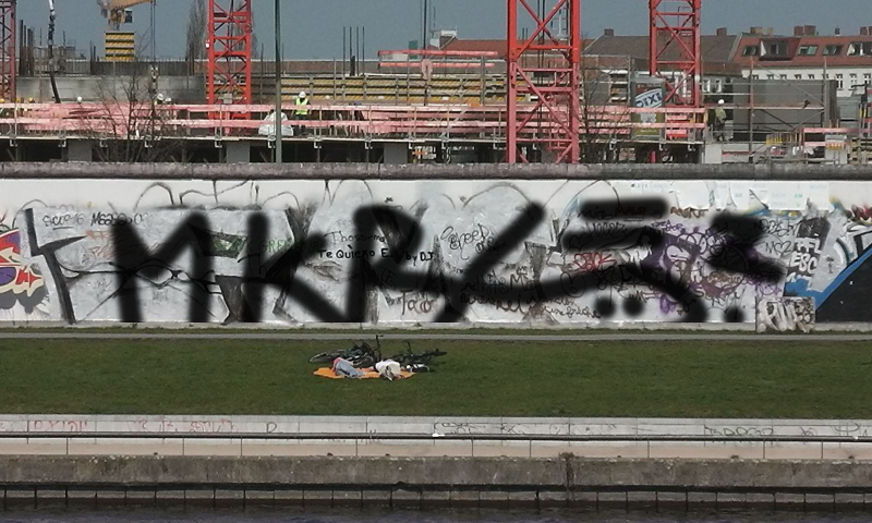 Bombing 1411653017665