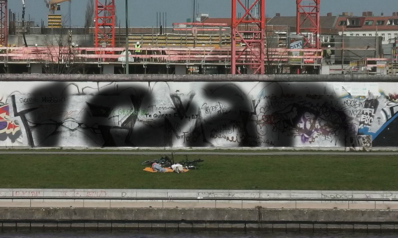 Bombing 1412775292593