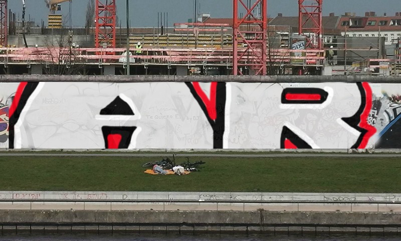 Bombing 1413565573656