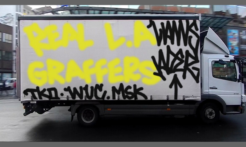 Bombing 1424371656115